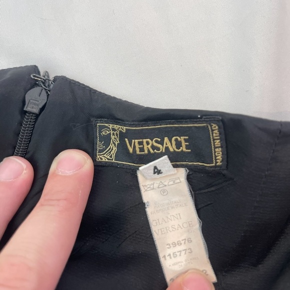 VERSACE VTG 90s Women’s Black Pencil Skirt With Slit Size US 4 - Picture 10 of 10